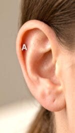 BEYAZ ALTIN A HARFİ PIRLANTA PİERCİNG - Görsel 2