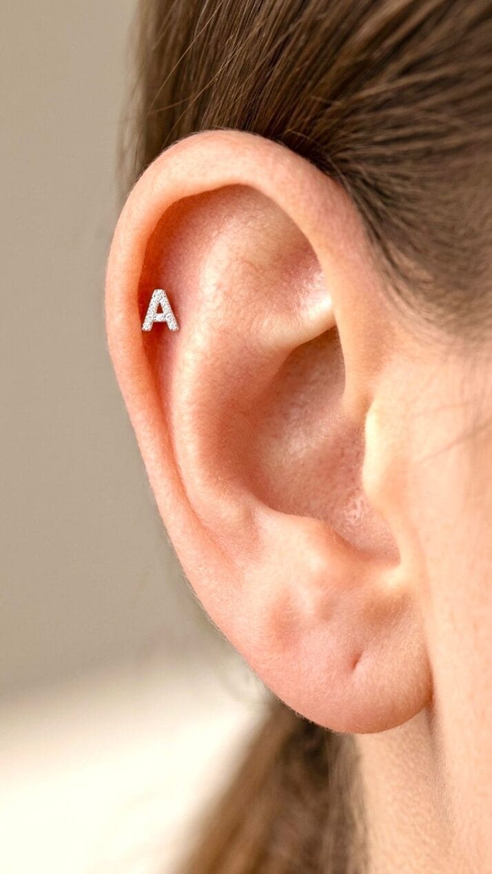 BEYAZ ALTIN A HARFİ PIRLANTA PİERCİNG - Görsel 2