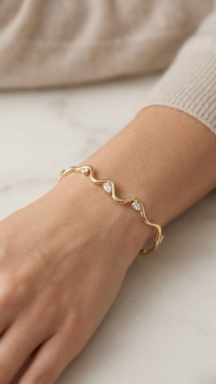 BEYAZ TAŞLI DALGALI ALTIN KELEPÇE - Görsel 2