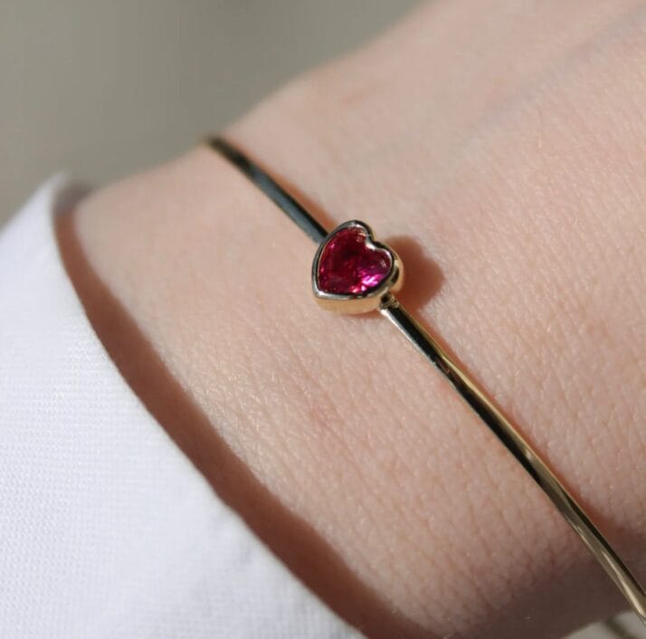 CETAŞ KALP DETAYLI ALTIN KELEPÇE - Görsel 2